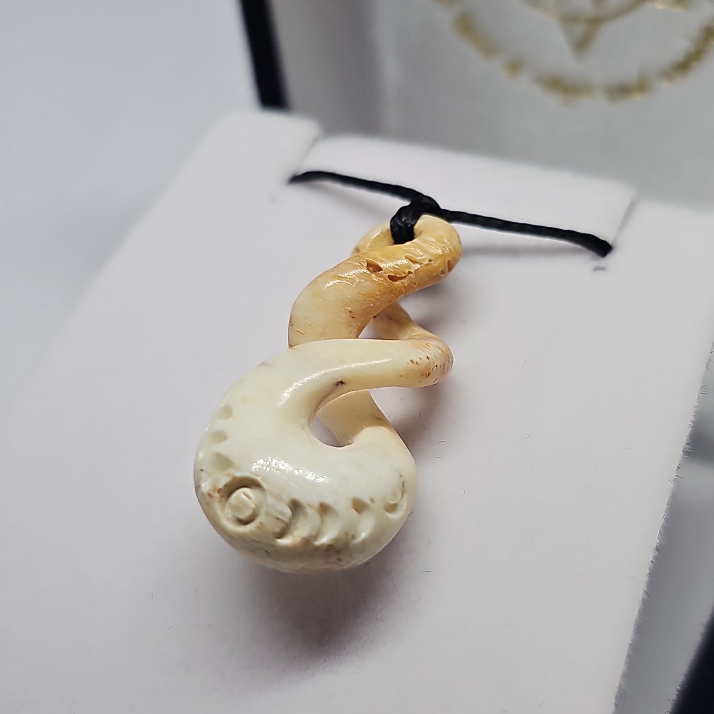 Whale bone - twist - Rivendell Shop