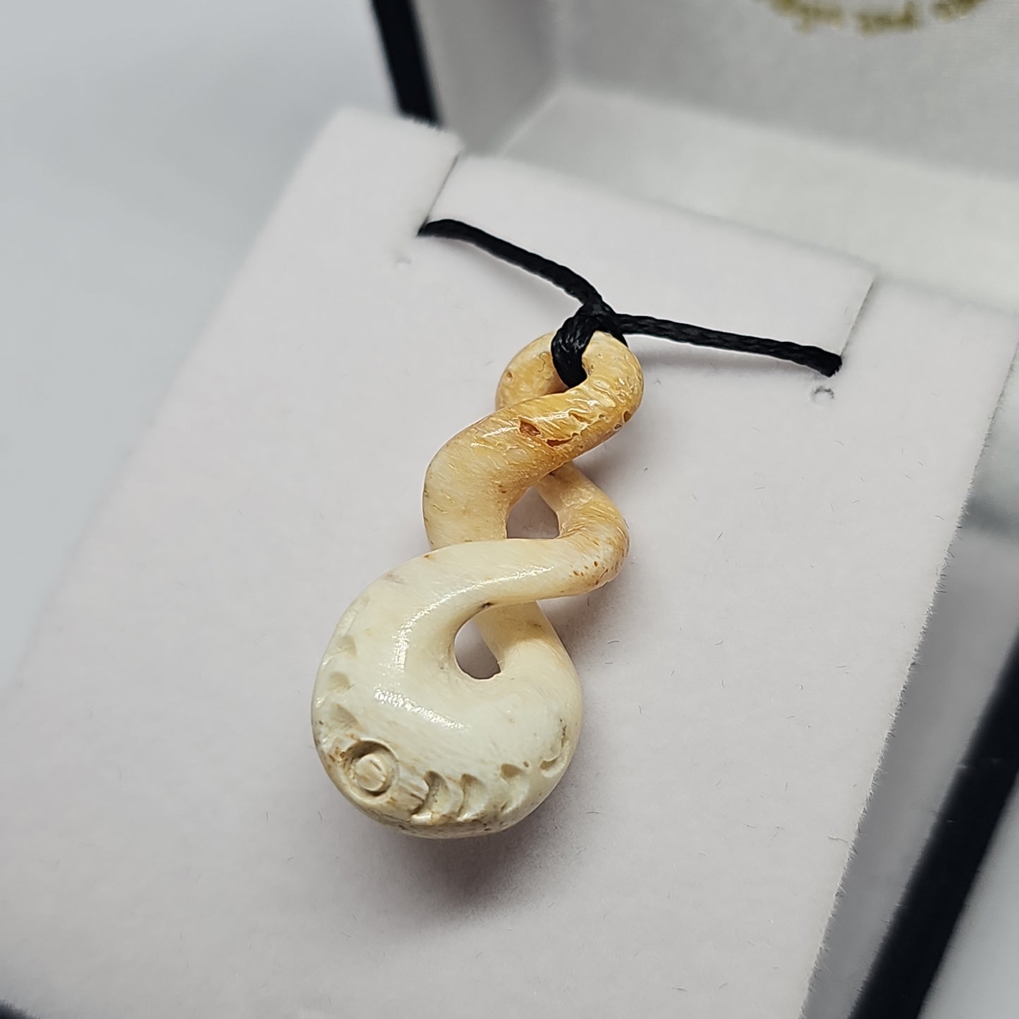 Whale bone - twist - Rivendell Shop