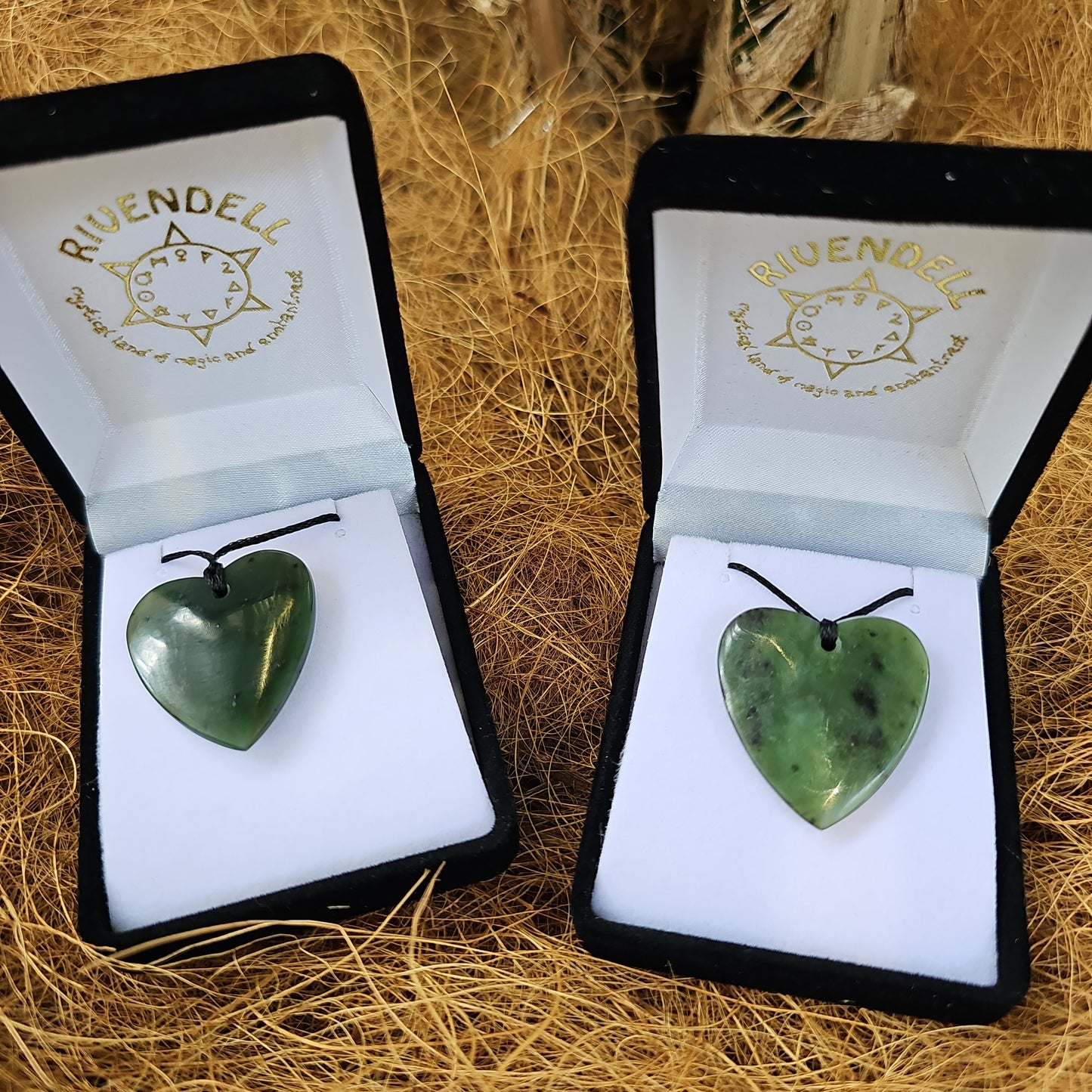 Greenstone heart - Rivendell Shop
