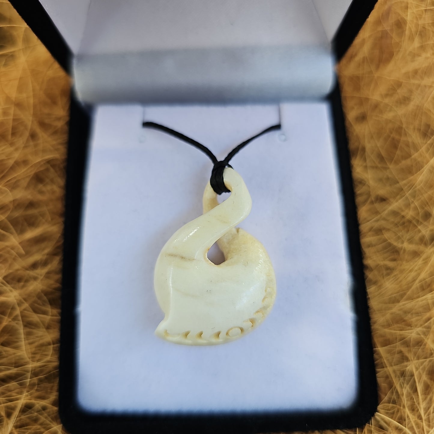 Whale bone - twist - Rivendell Shop