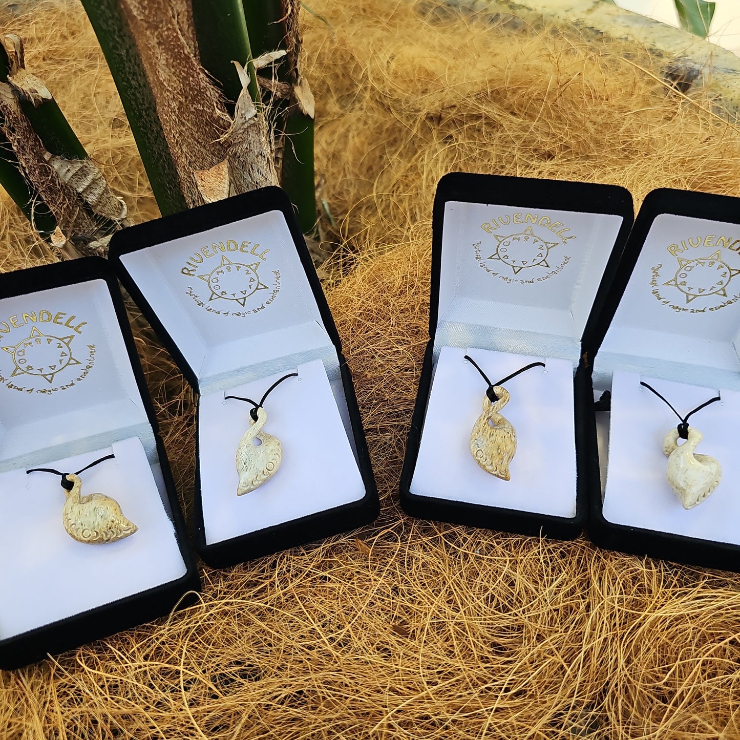 Whale bone - Twist - Rivendell Shop