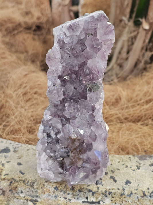 Standing amethyst - Rivendell Shop