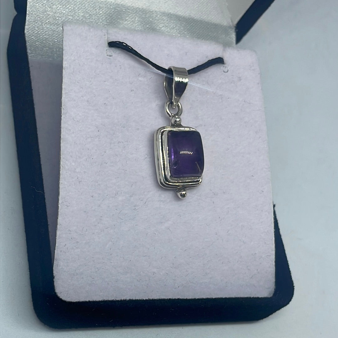 Amethyst Silver Pendant - Rivendell Shop