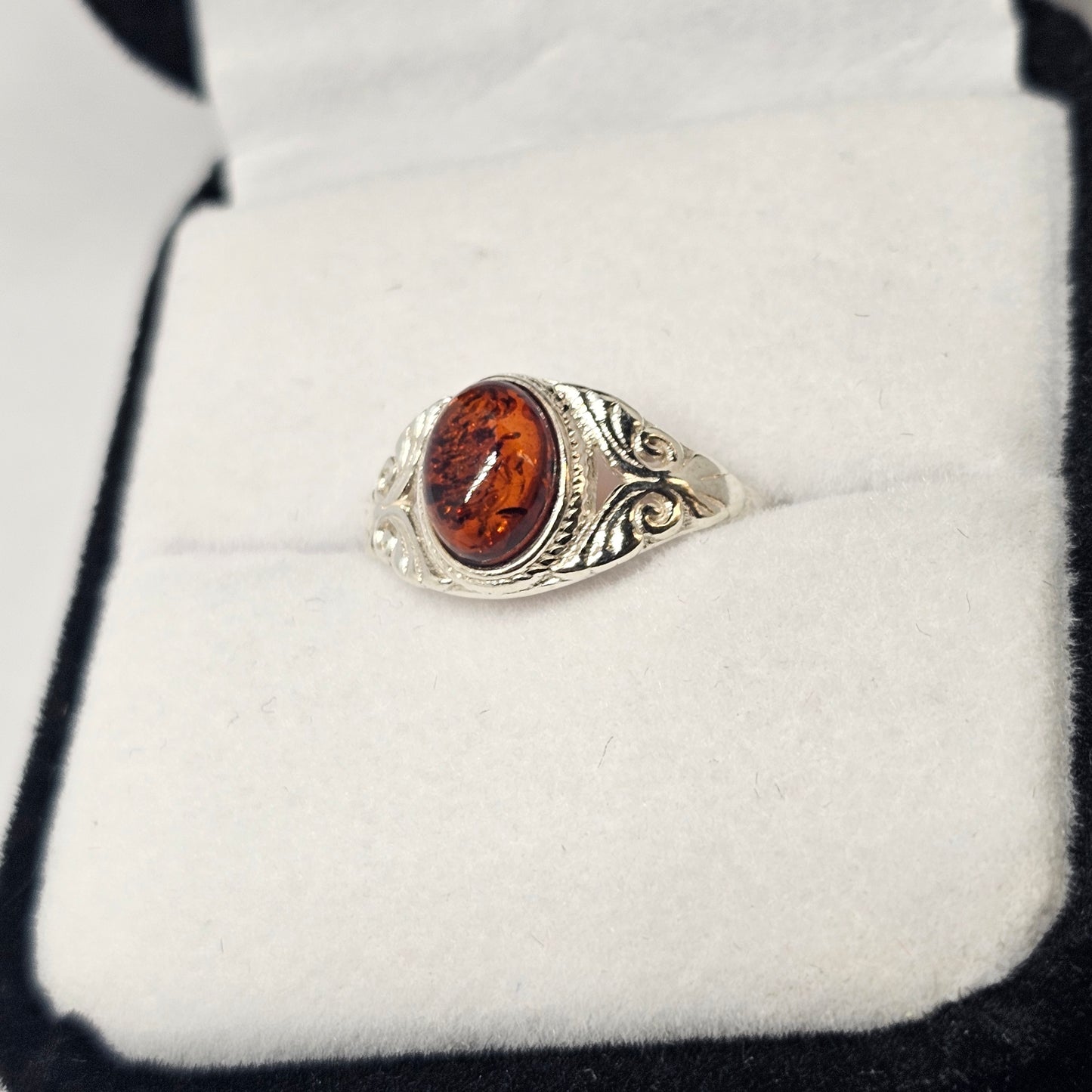 Amber Oval Ring - Rivendell Shop