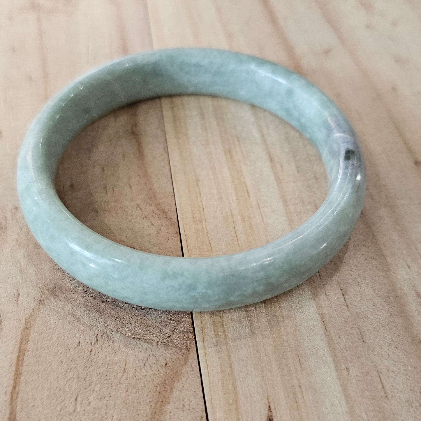 Light Jade Bangle