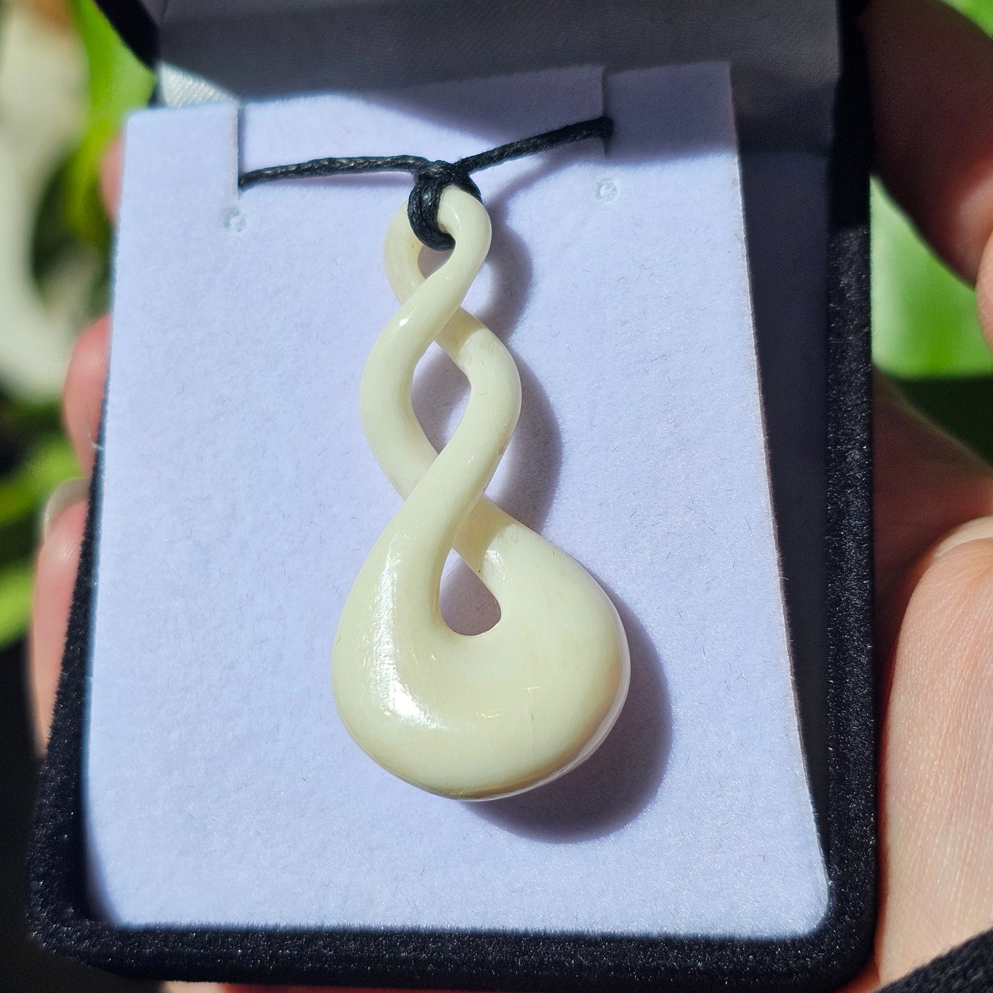 Handcarved Triple Twist Bone Carving Pendant - Pikorua - Rivendell Shop