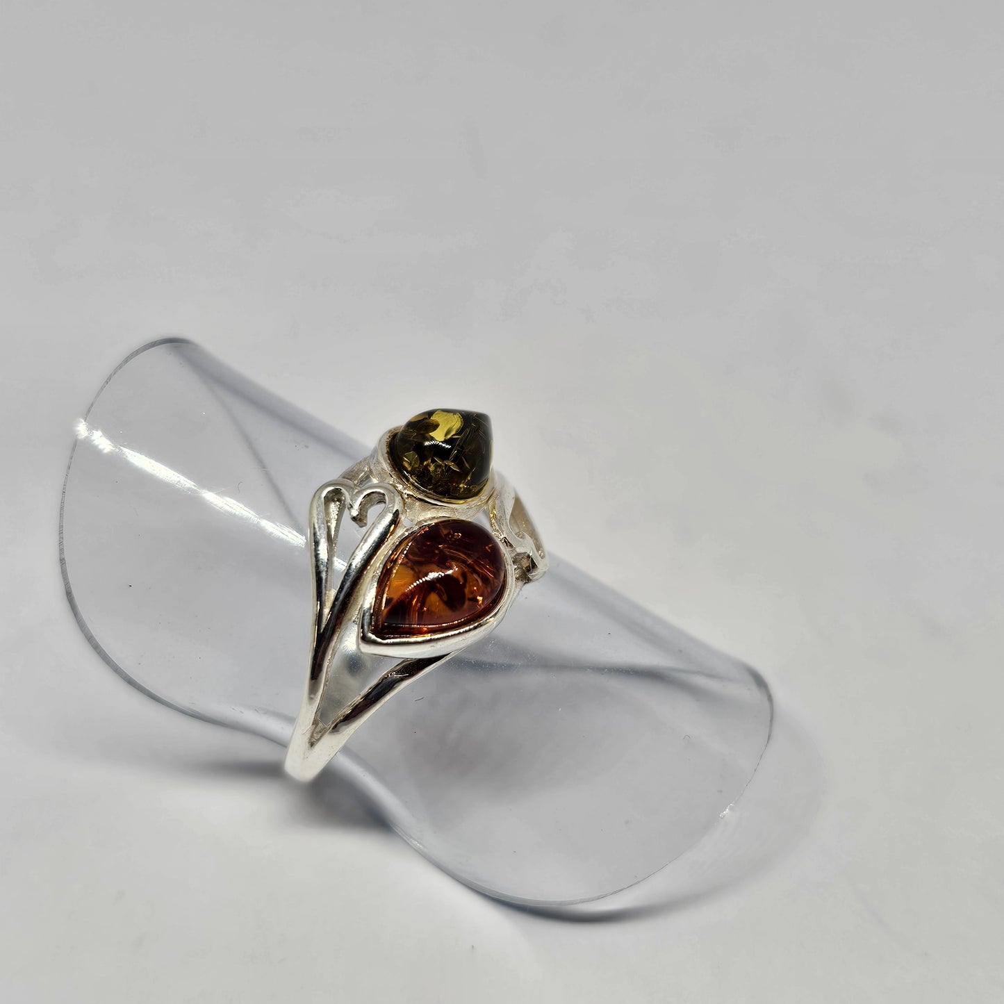 Amber Sterling Silver Heart Detail Ring - Rivendell Shop