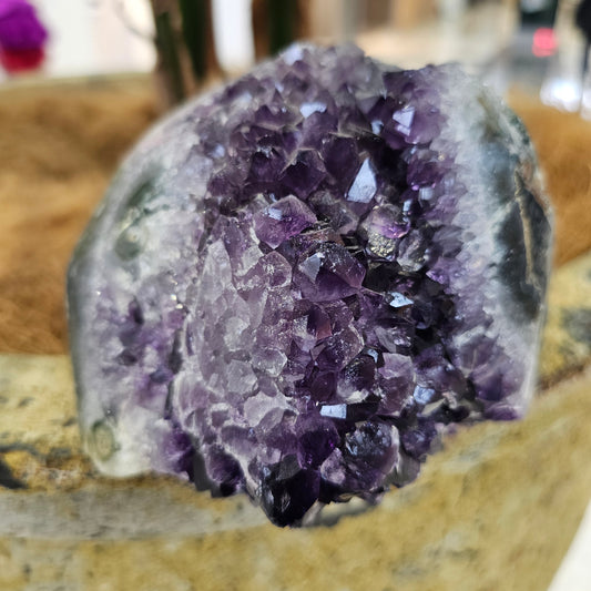 Standing amethyst - Rivendell Shop
