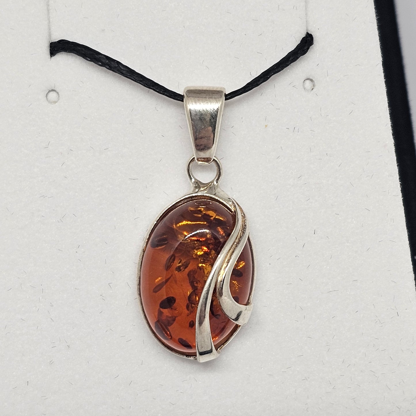 Amber Pendant - Rivendell Shop