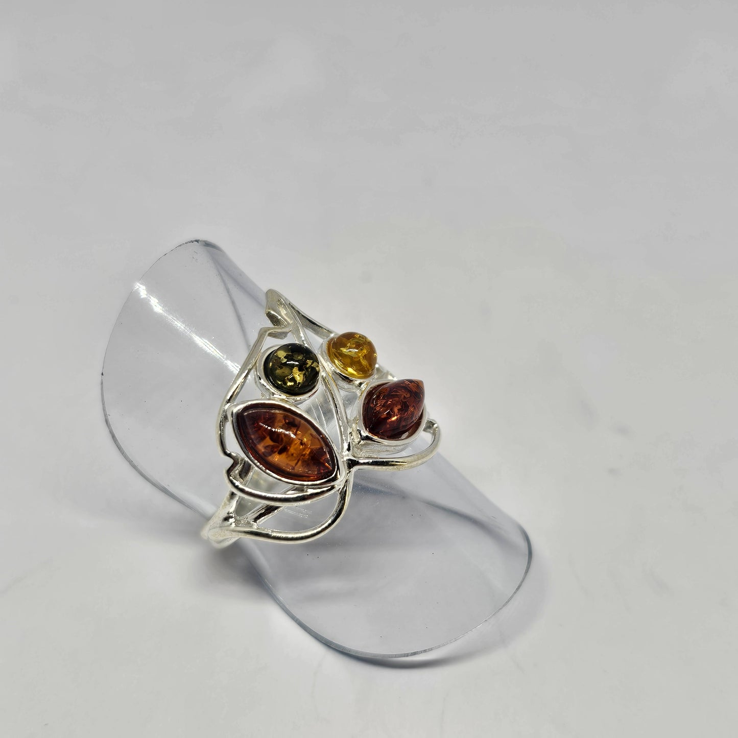 Amber Sterling Silver Leaf Detail Ring - Rivendell Shop