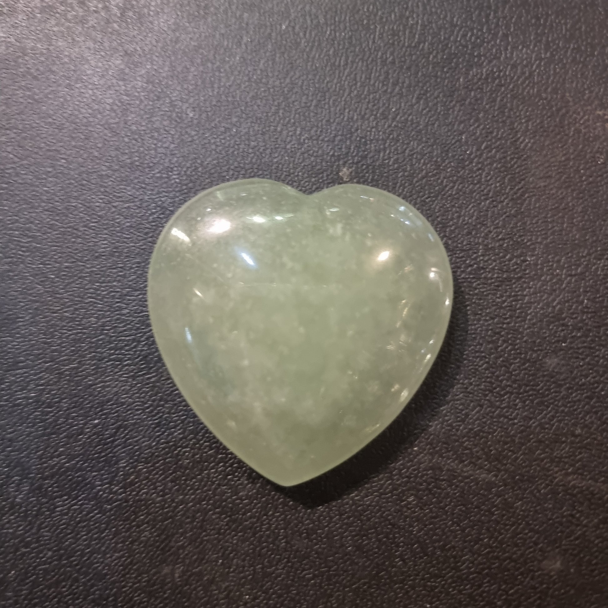 Green aventurine heart - Rivendell Shop