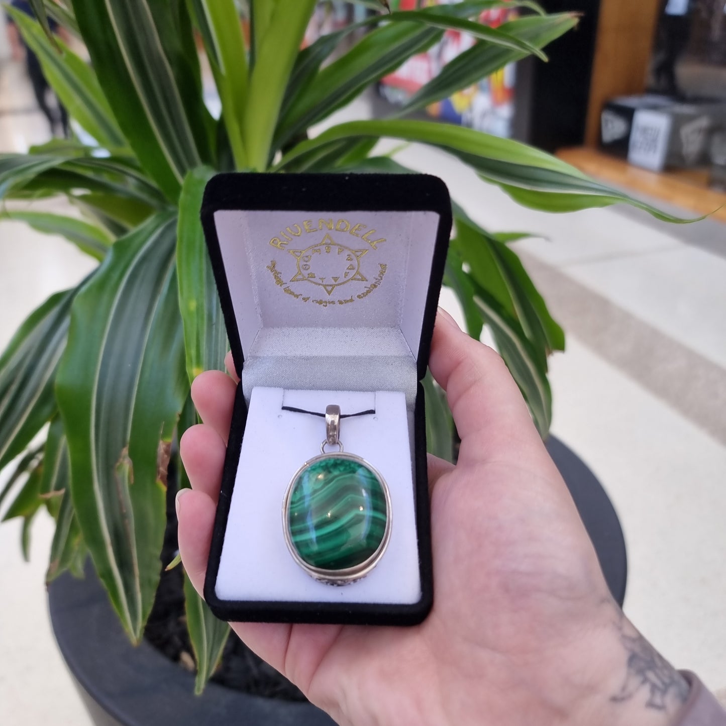 Malachite pendant - Rivendell Shop