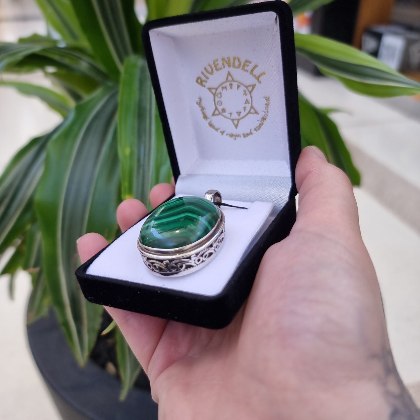 Malachite pendant - Rivendell Shop