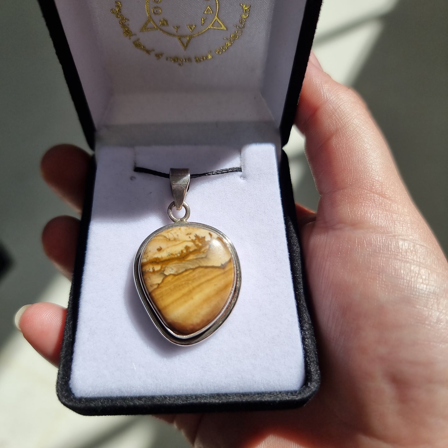 Petrified wood pendant - Rivendell Shop