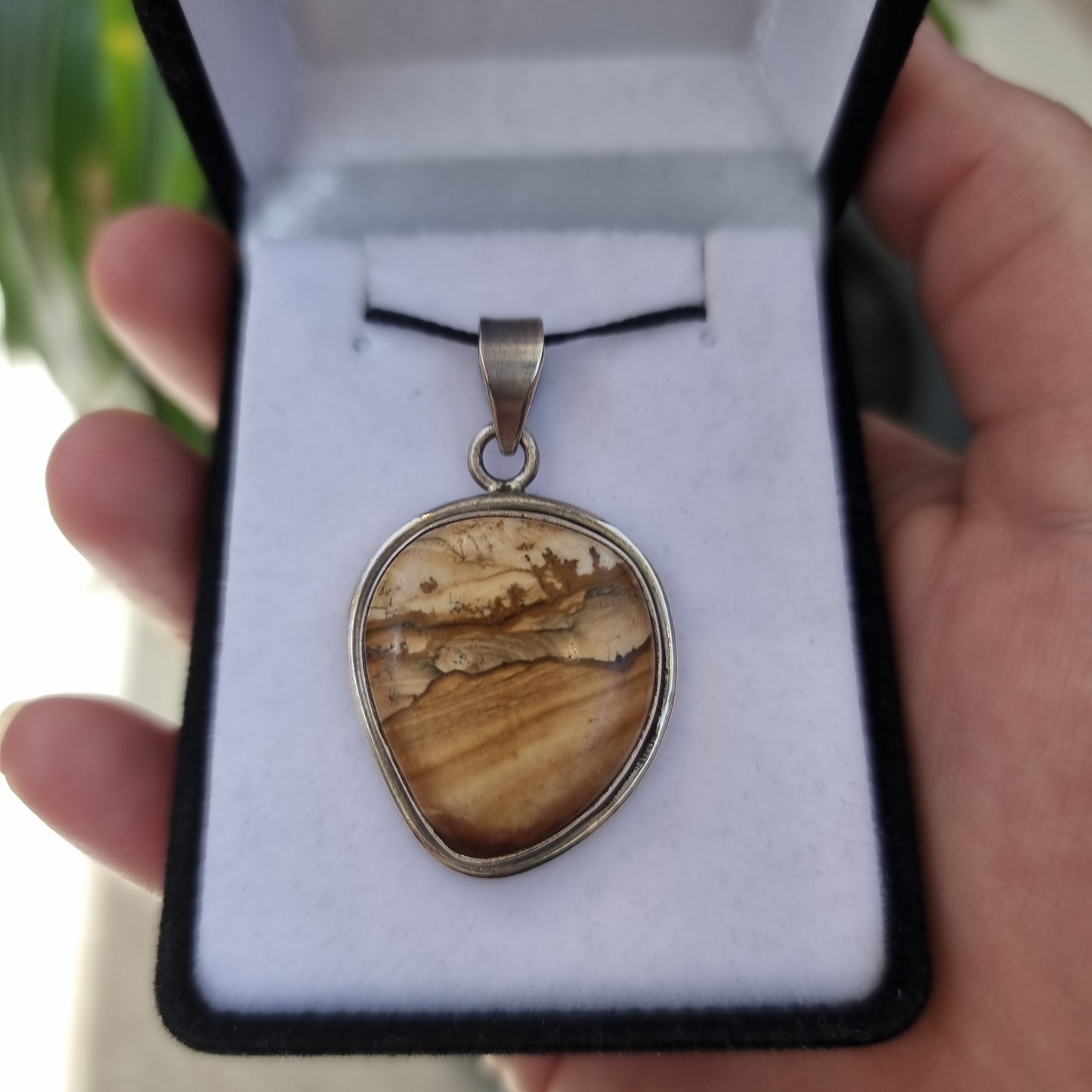 Petrified wood pendant - Rivendell Shop