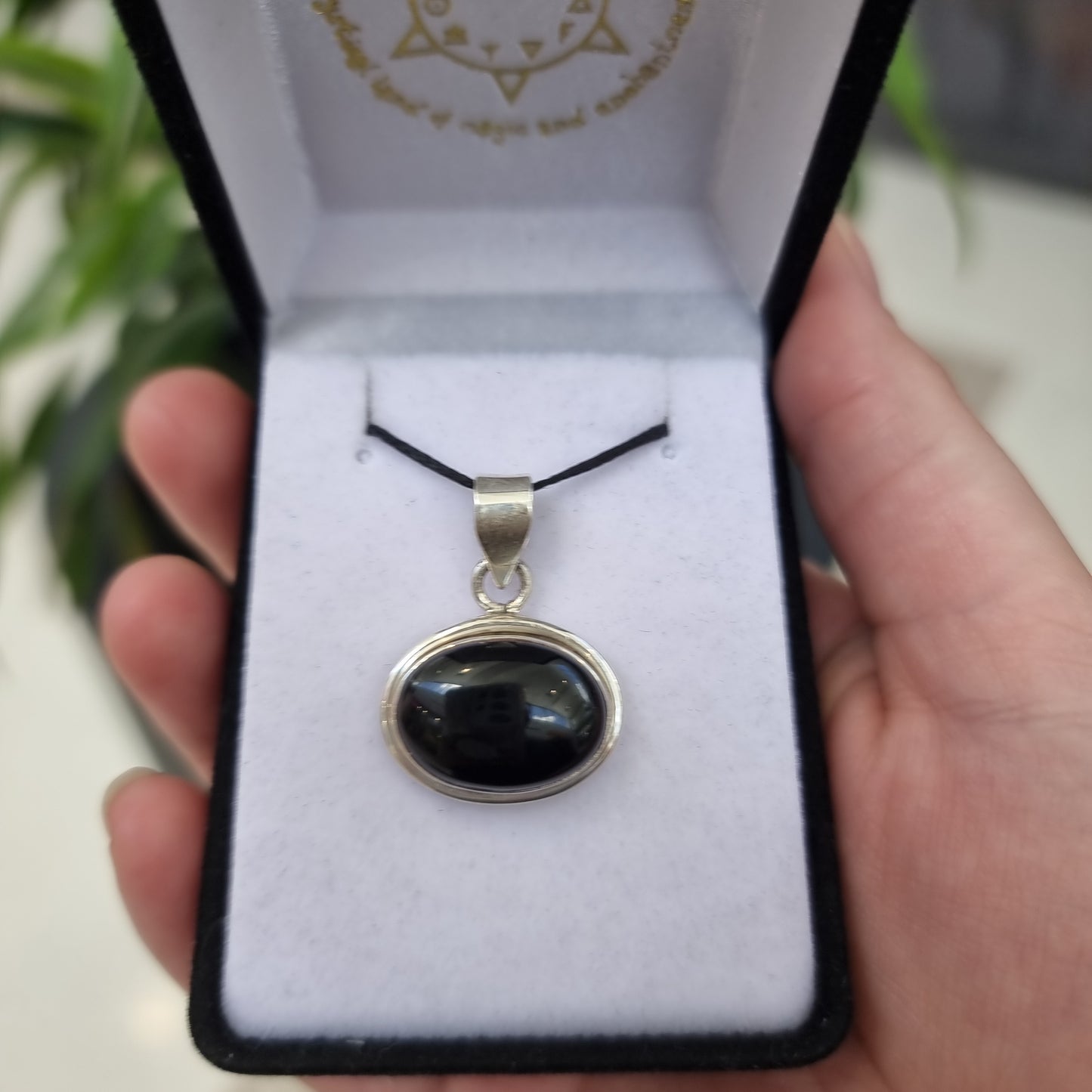 Black onyx pendant - Rivendell Shop