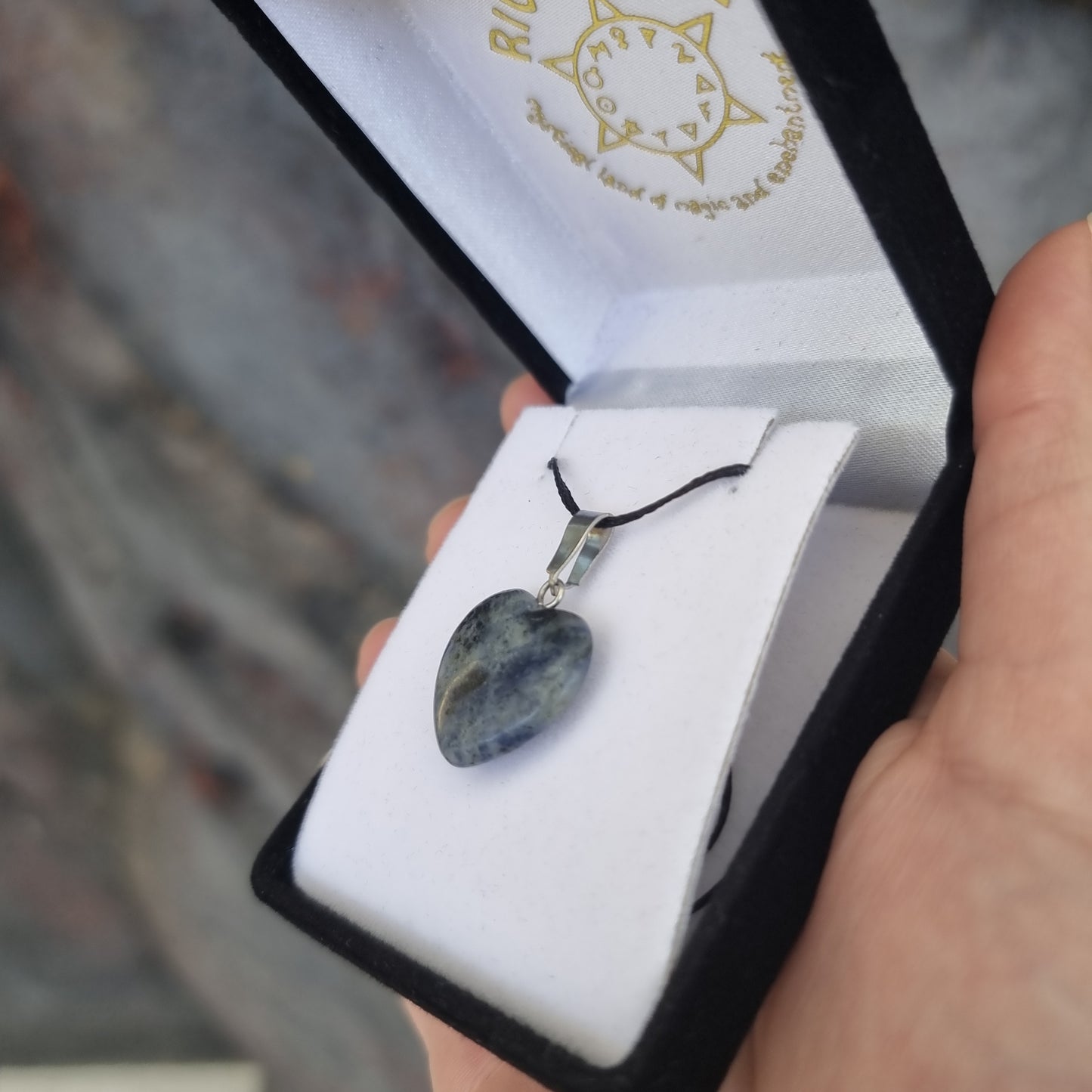 Sodalite heart pendant - Rivendell Shop