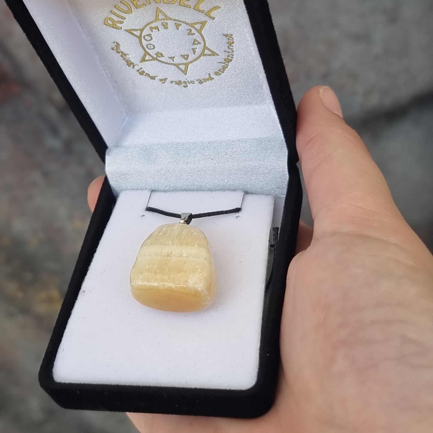 Honey calcite tumble necklace - Rivendell Shop