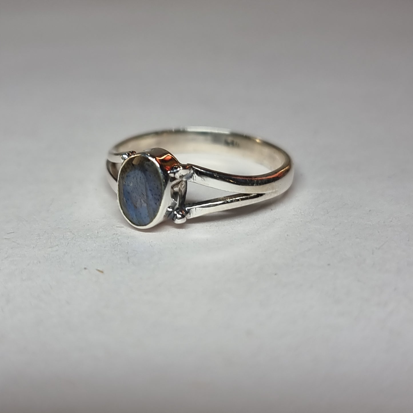 Labradorite ring - Rivendell Shop