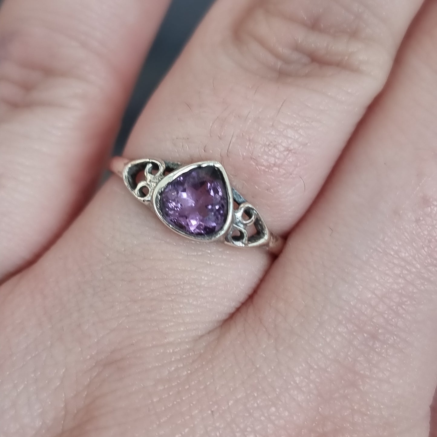 Amethyst ring - Rivendell Shop