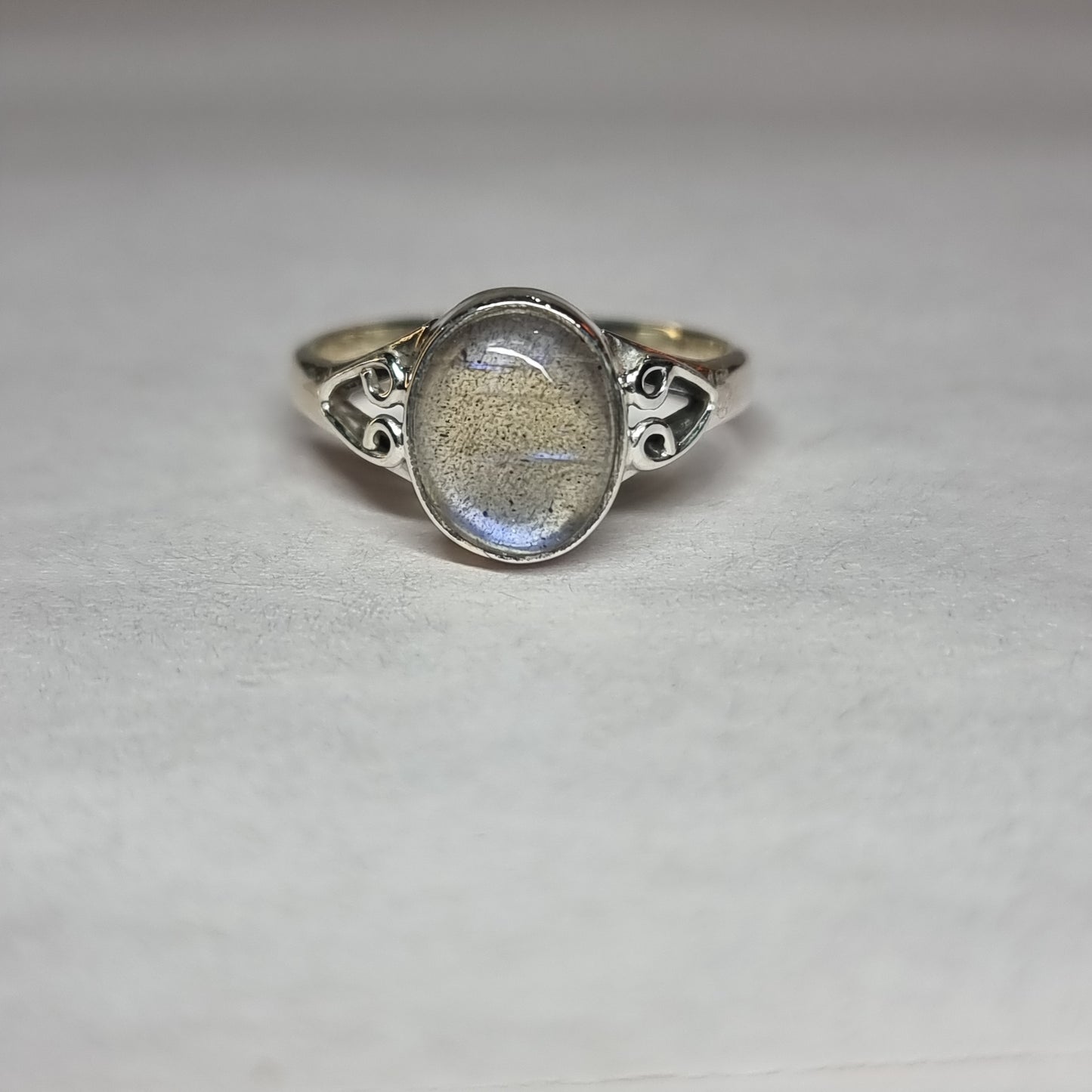 Labradorite ring - Rivendell Shop