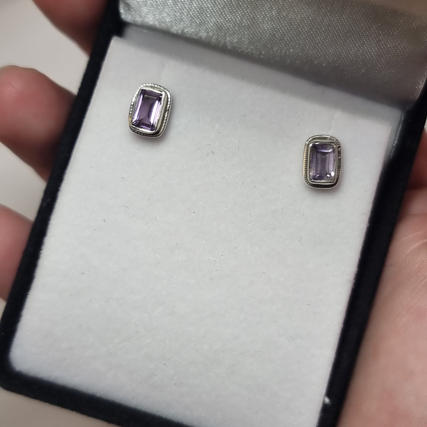 Amethyst studs - Rivendell Shop