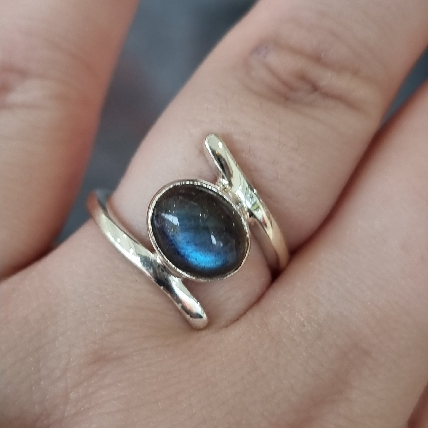 Labradorite ring - Rivendell Shop
