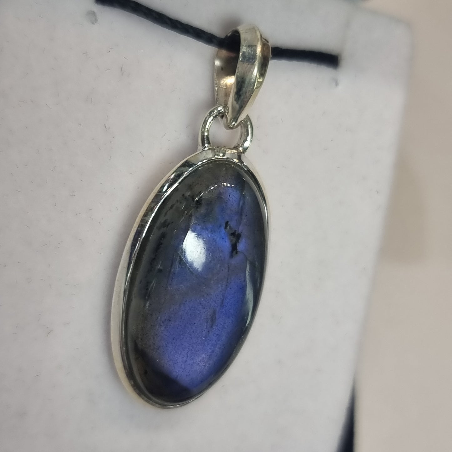 Labradorite pendant - Rivendell Shop