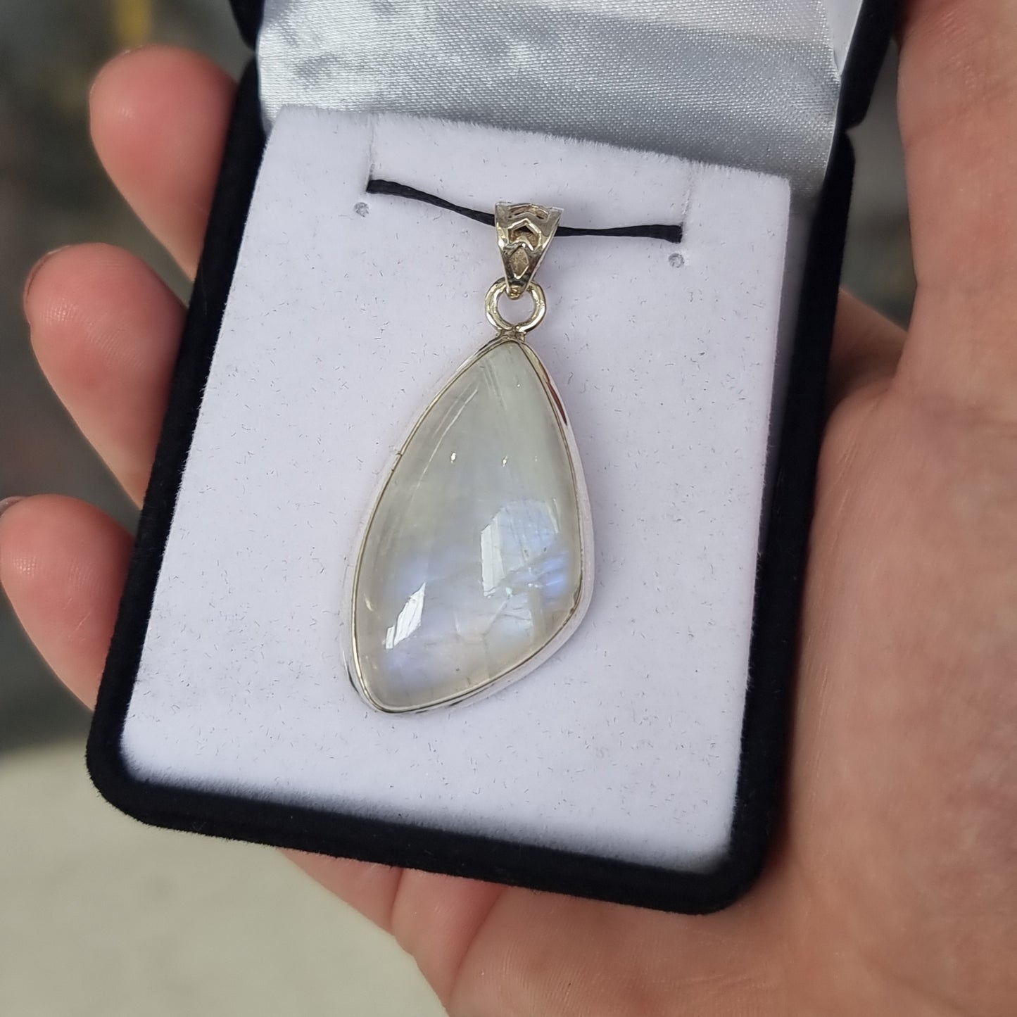 Moonstone pendant - Rivendell Shop