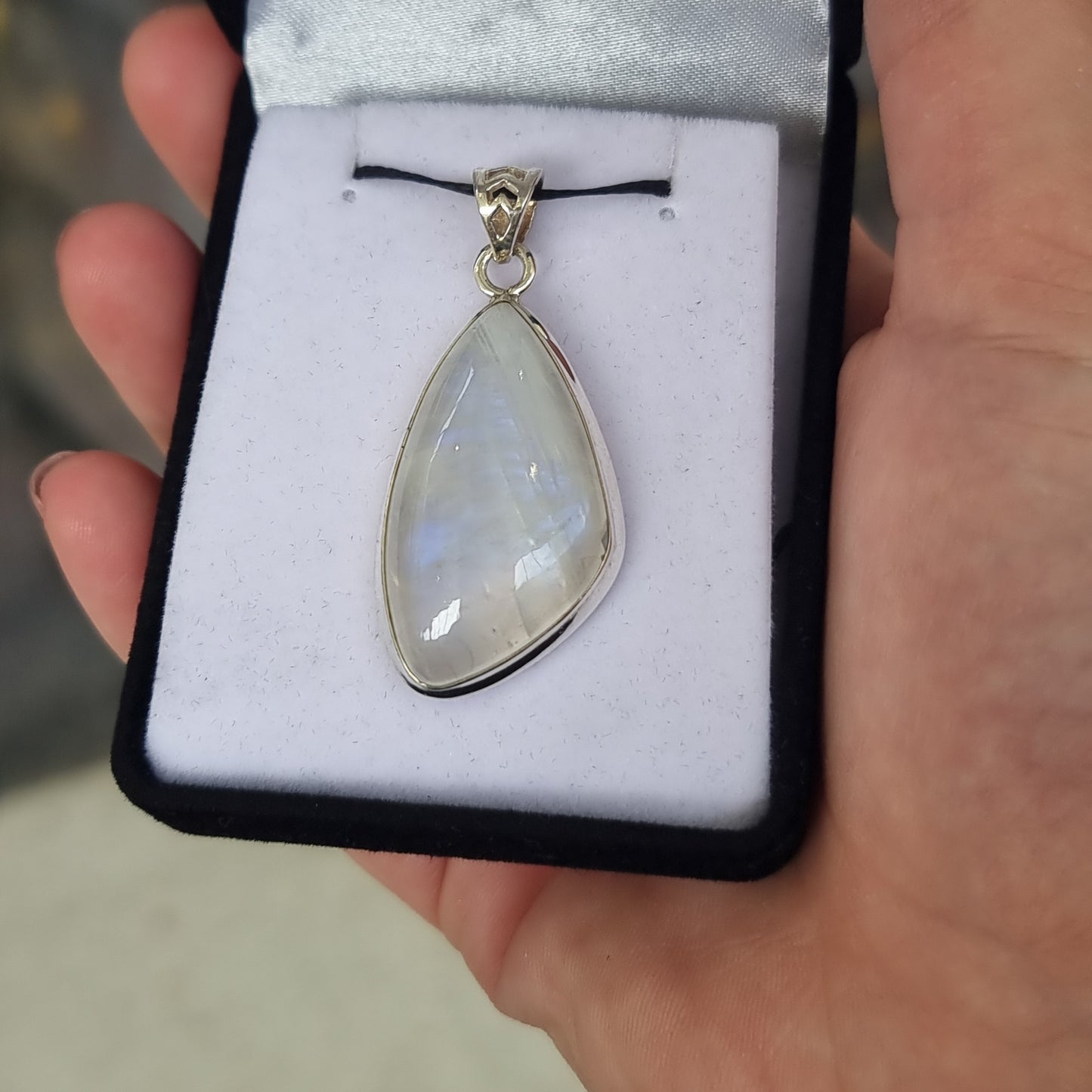 Moonstone pendant - Rivendell Shop