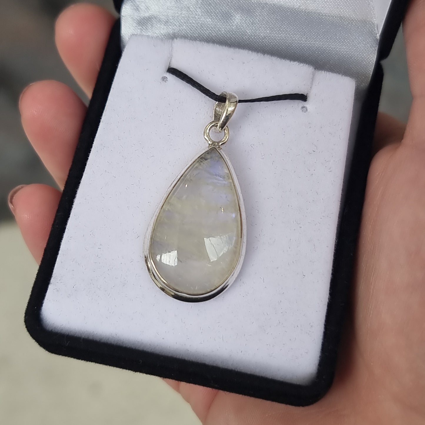 Moonstone pendant - Rivendell Shop