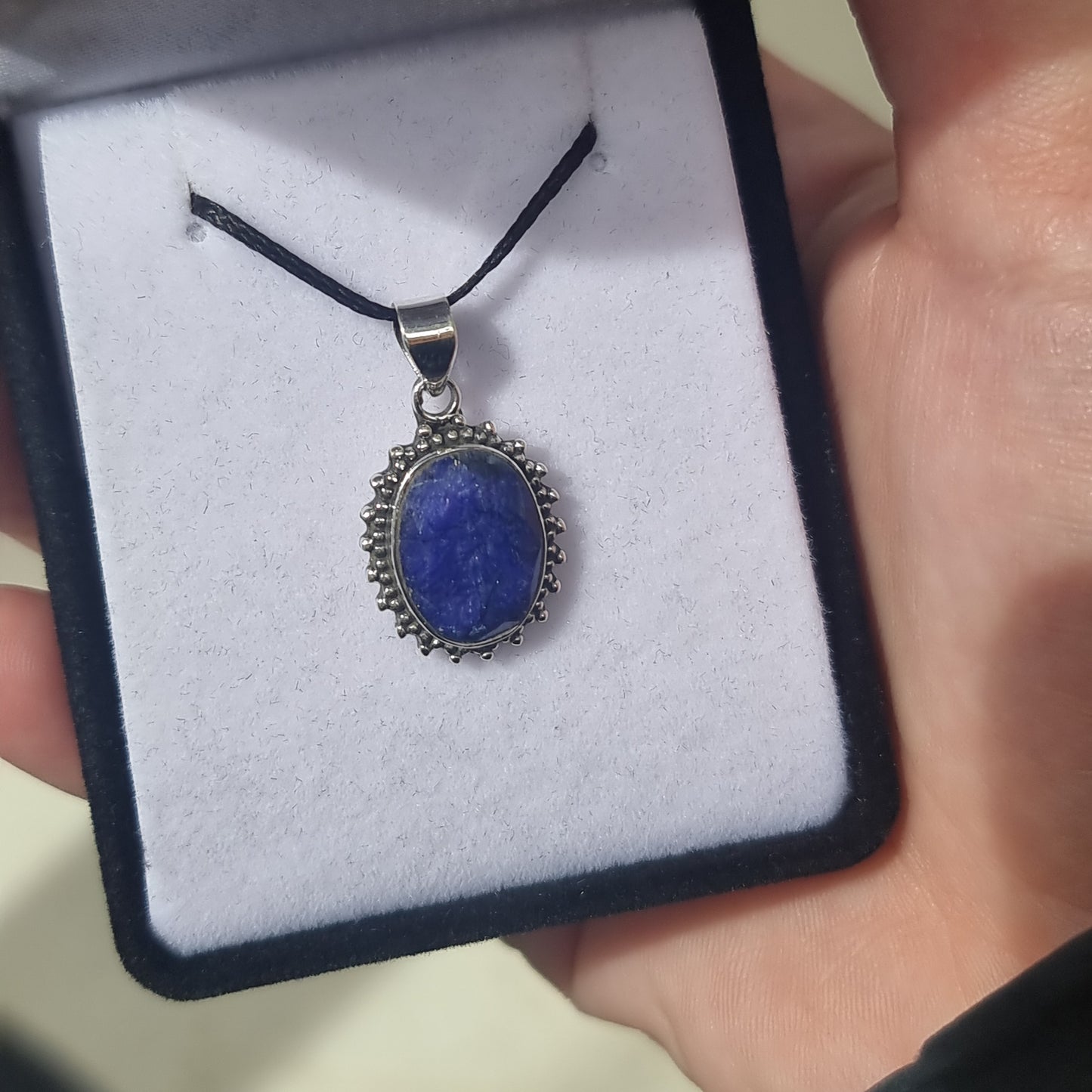 Sapphire pendant - Rivendell Shop