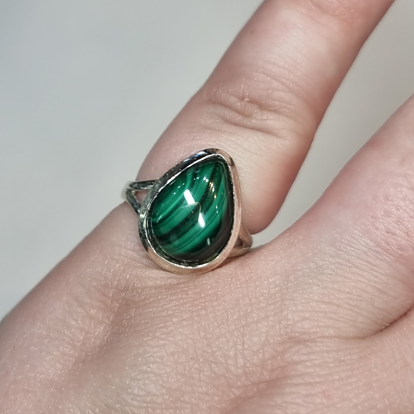 Malachite ring - Rivendell Shop