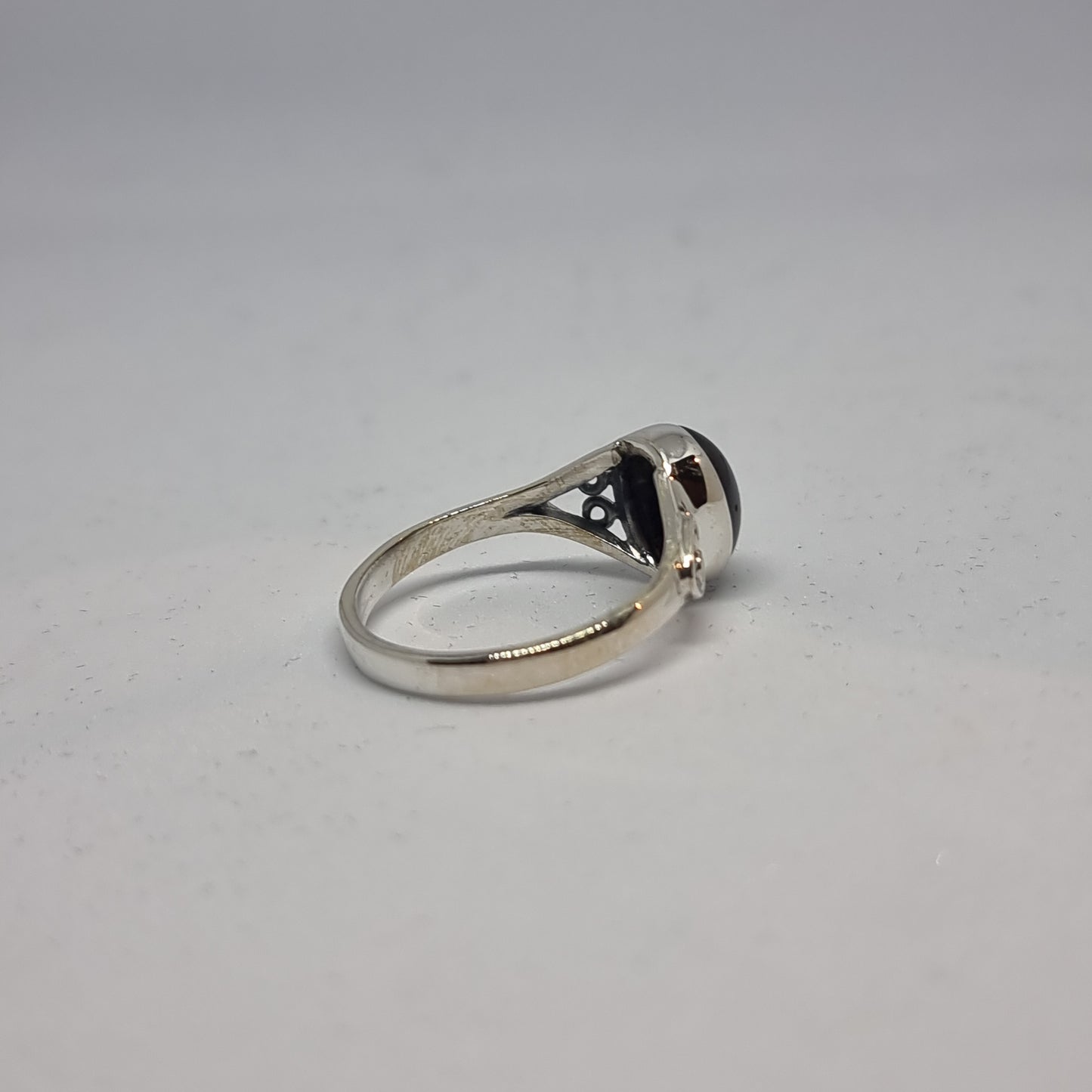 Garnet ring - Rivendell Shop