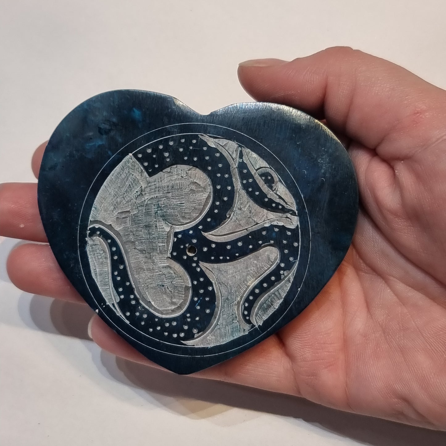 Heart soap stone incense holder - assorted - Rivendell Shop