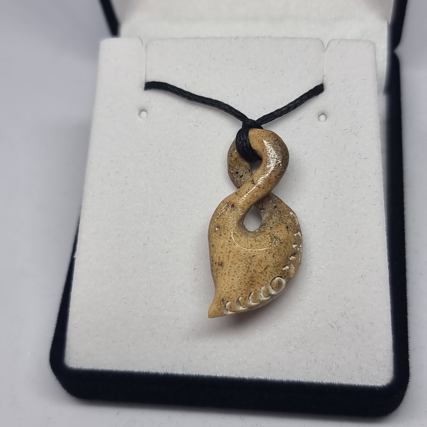 Whale bone - twist - Rivendell Shop
