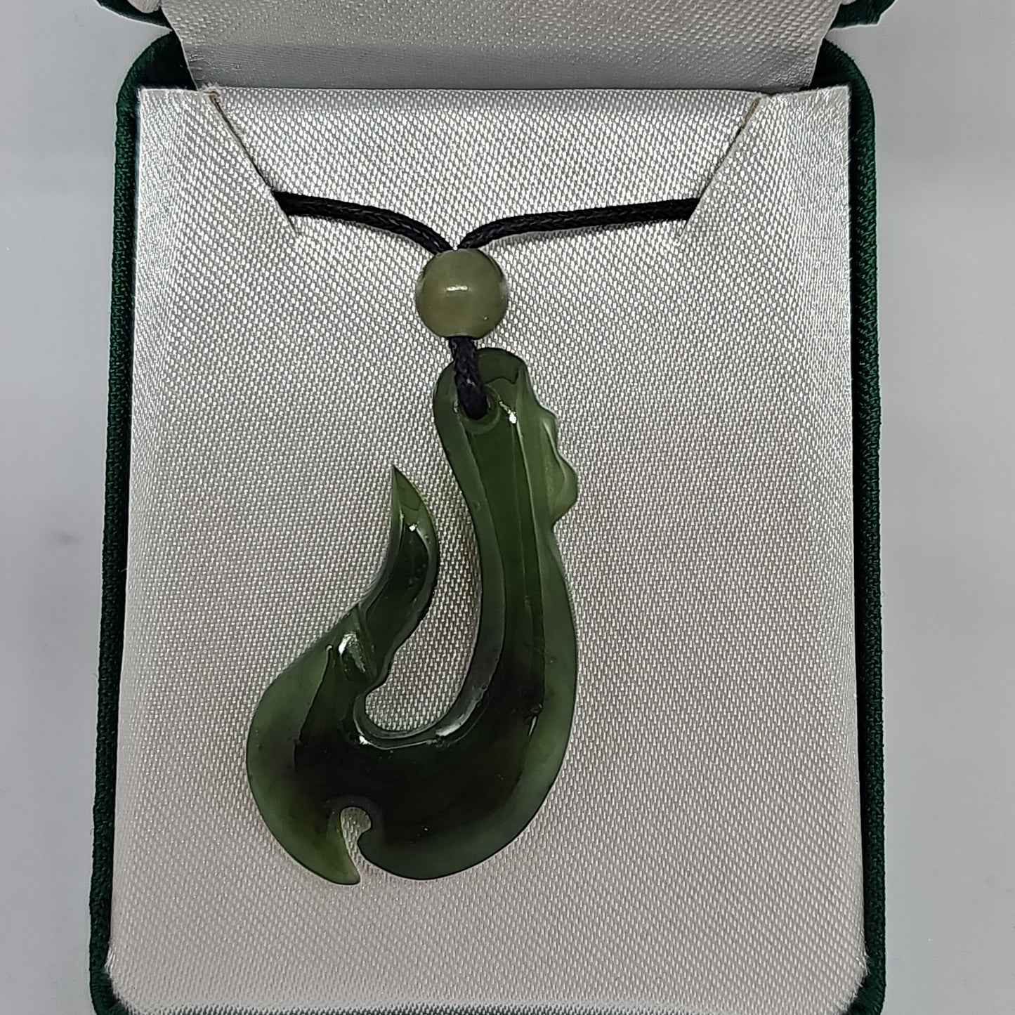 Hei matau greenstone pendant 4cm - Rivendell Shop