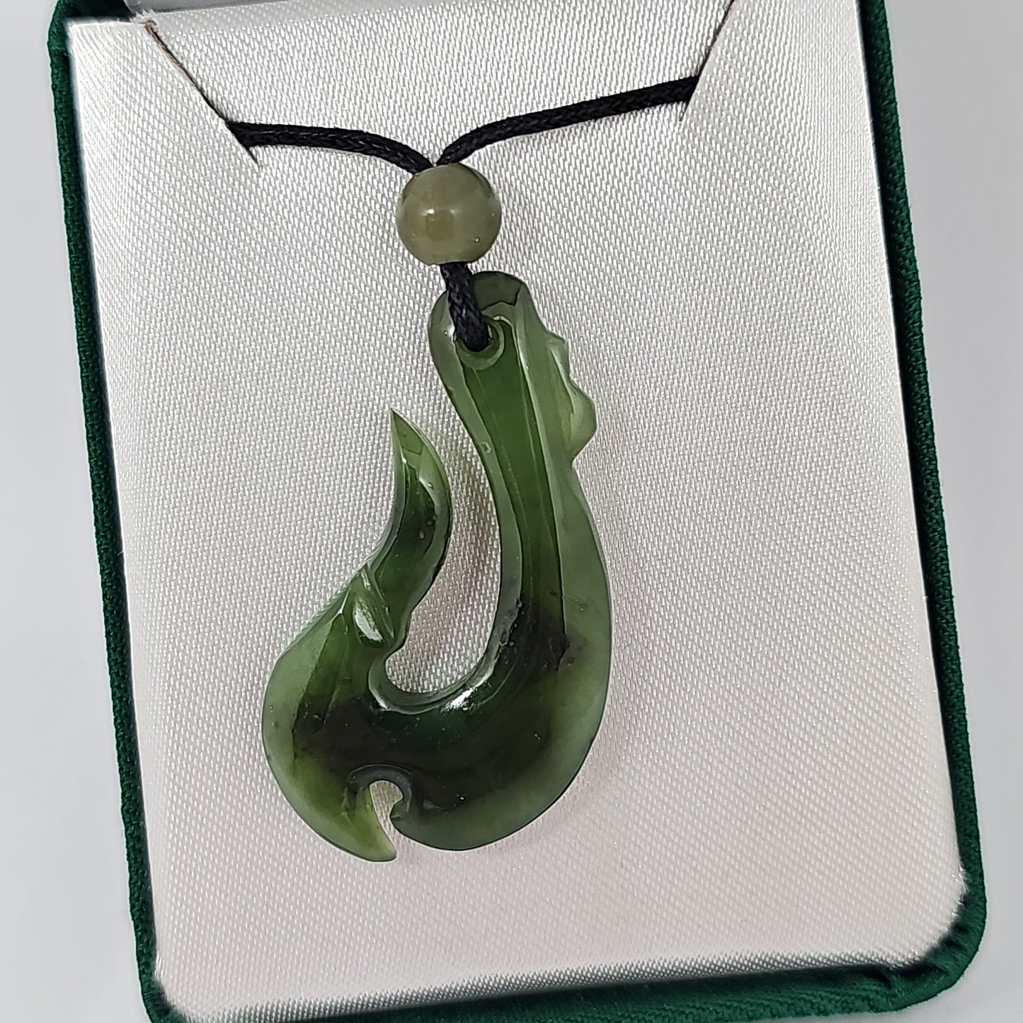 Hei matau greenstone pendant 4cm - Rivendell Shop