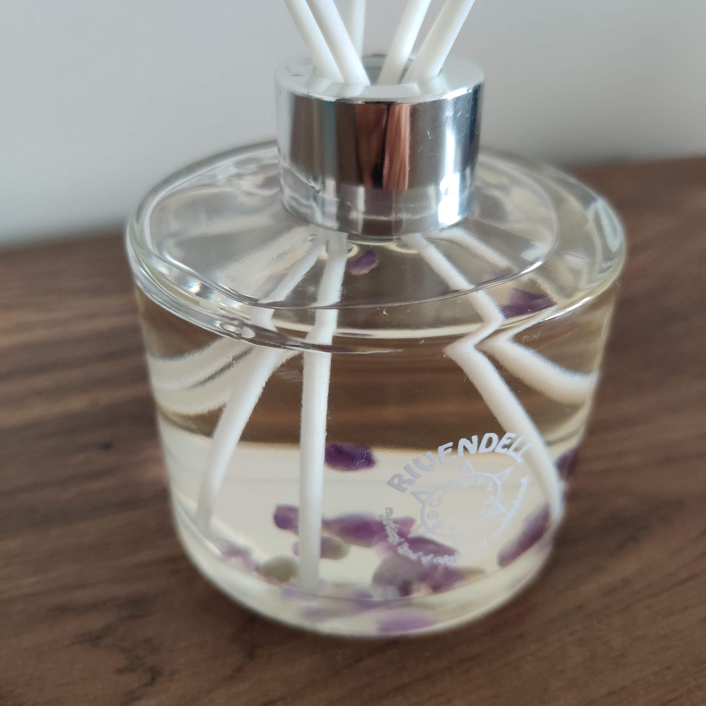 Rivendell Aroma: Amethyst x Black Cedar and Juniper Crystal-Infused Reed Diffuser - Rivendell Shop