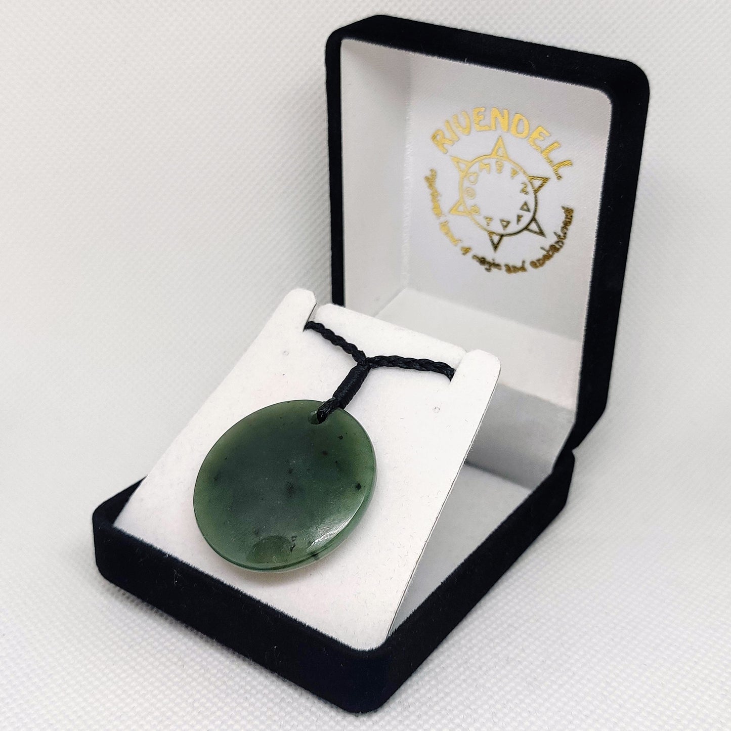 Circular Greenstone Pendant - Rivendell Shop