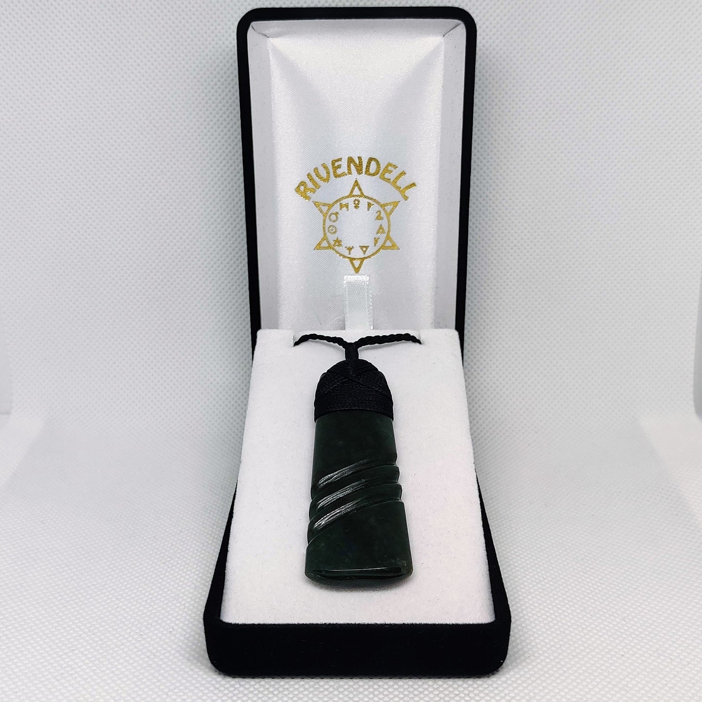 Greenstone Toki Pendant with Carved Detail - Rivendell Shop