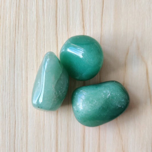 Green Aventurine Tumbled Crystal (2-3cm) - Rivendell Shop