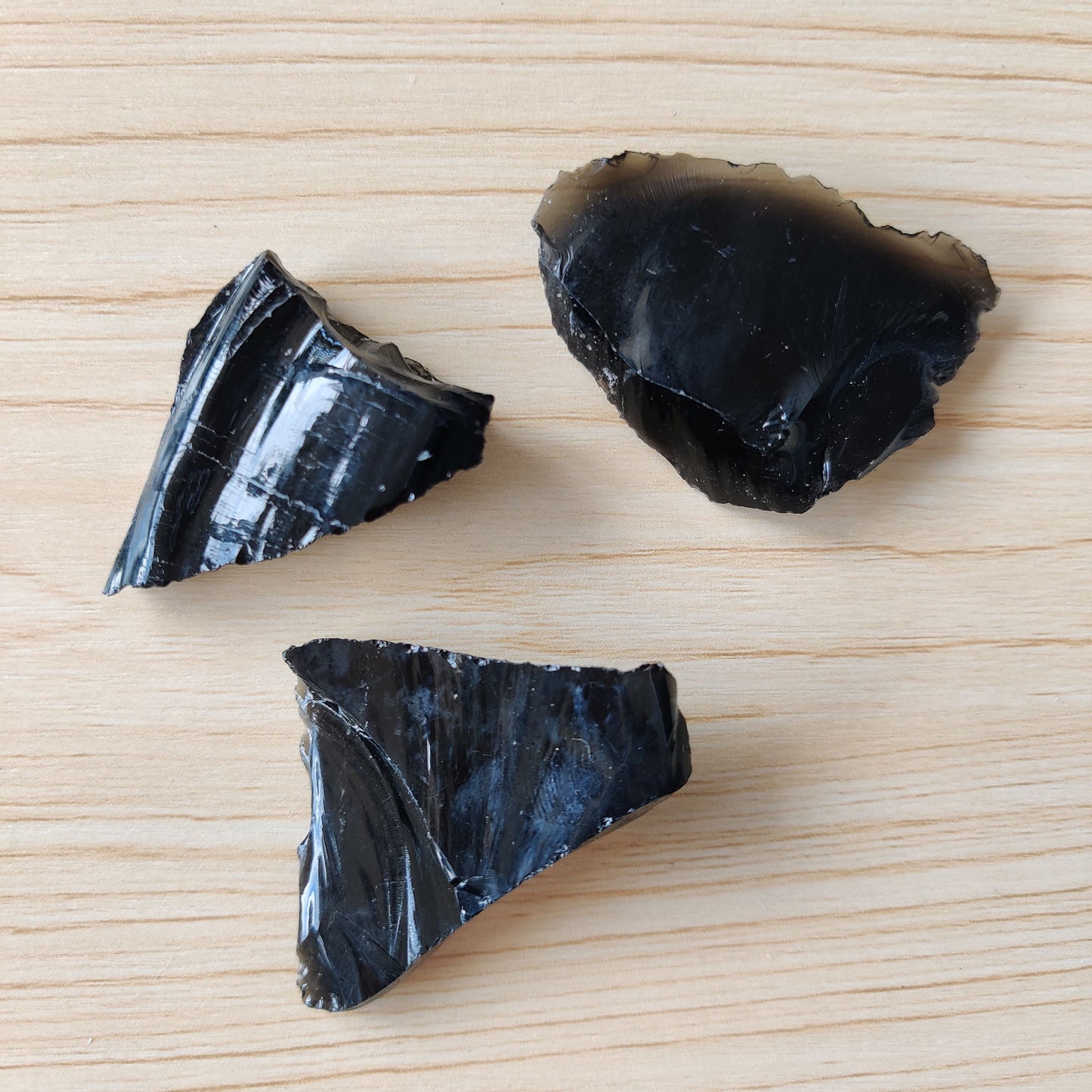 Black Obsidian Crystal Piece (3-4 cm) - Rivendell Shop