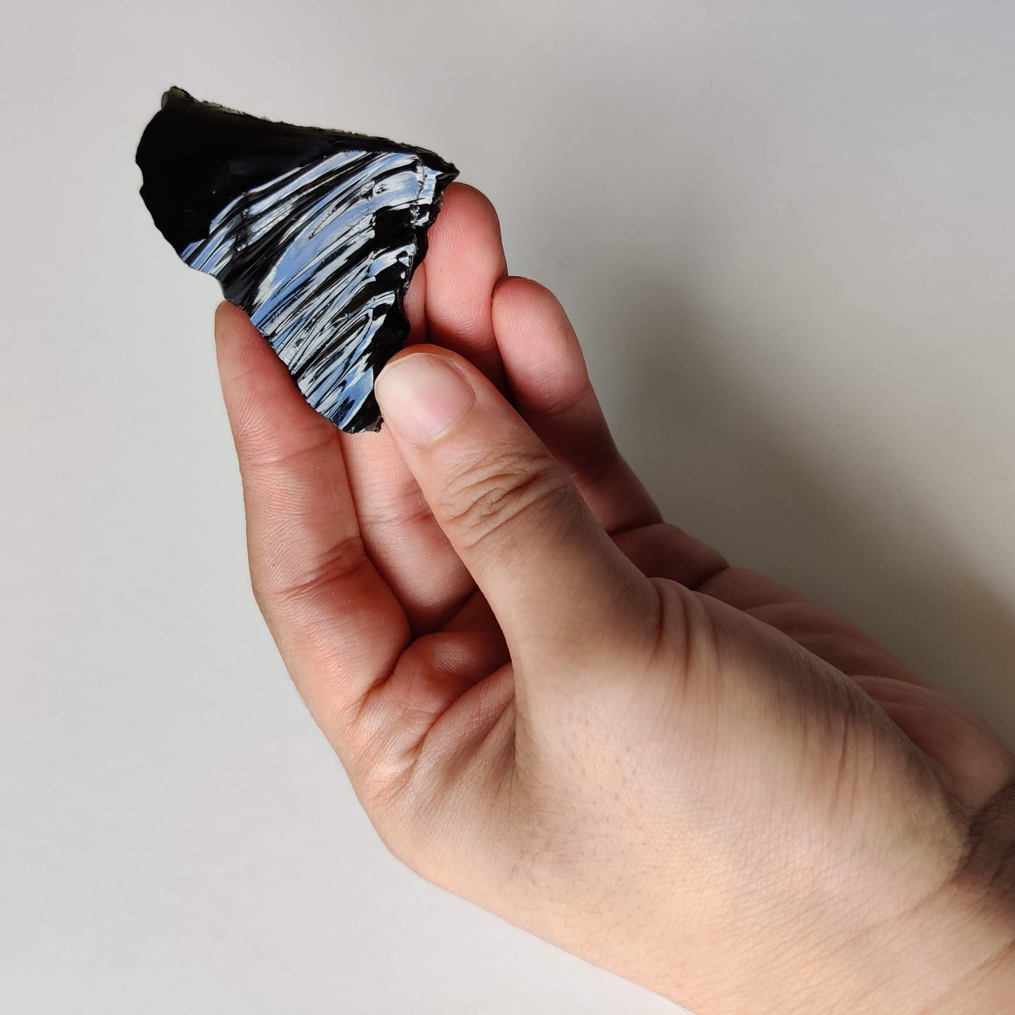 Black Obsidian Crystal Piece (3-4 cm) - Rivendell Shop