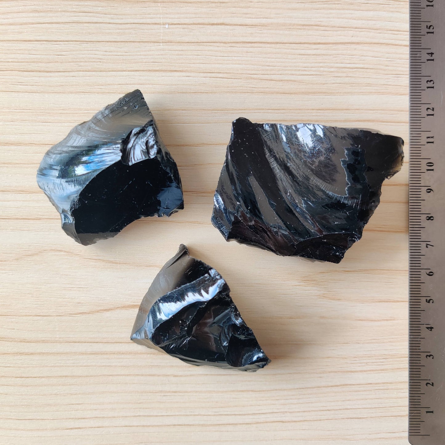 Black Obsidian Crystal Piece (4-6 cm) - Rivendell Shop