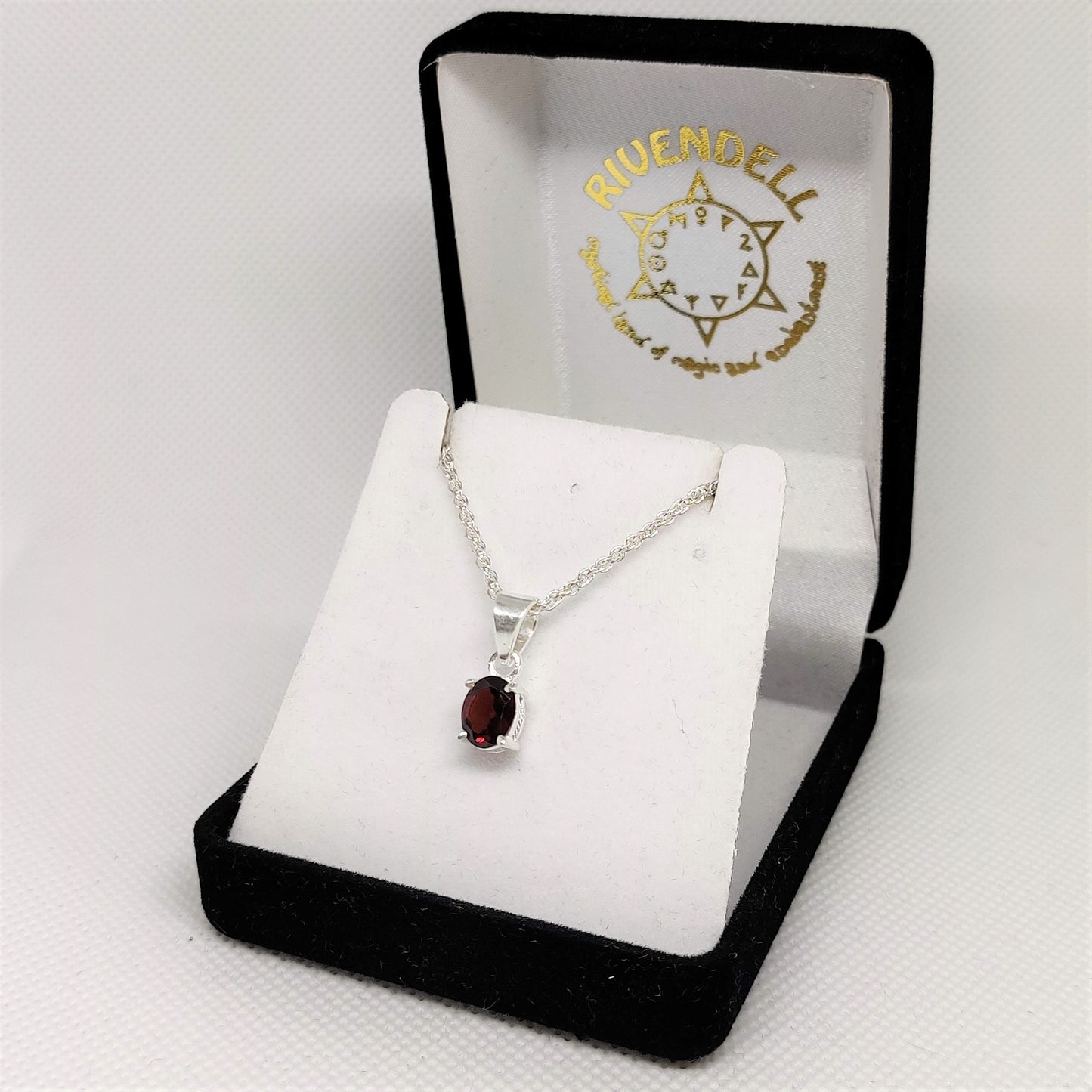 Oval Garnet 925 Sterling Silver Pendant - Rivendell Shop