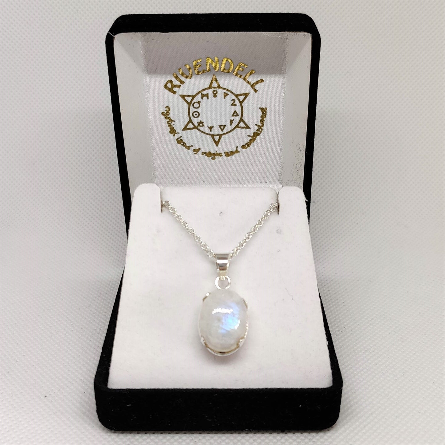 Moonstone 925 Sterling Silver Pendant - Rivendell Shop