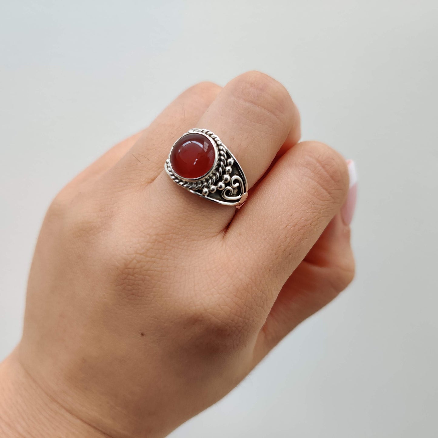 Carnelian Round Signet 925 Sterling Silver Ring - Rivendell Shop