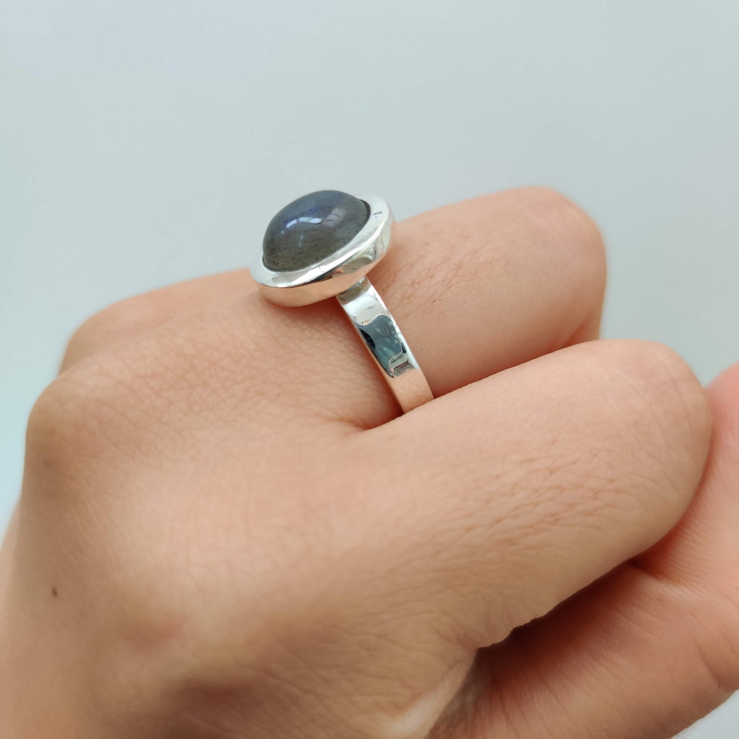 Labradorite Oval 925 Sterling Silver Ring - Rivendell Shop