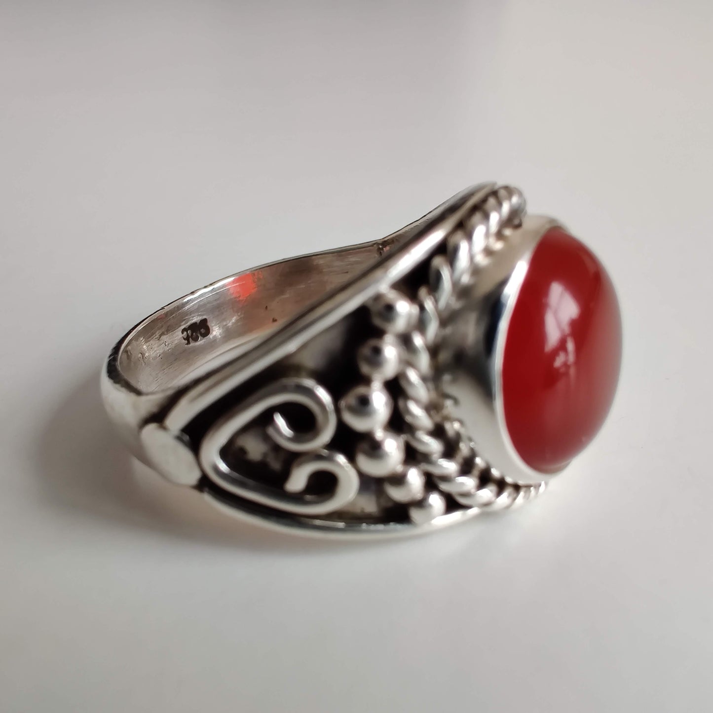 Carnelian Round Signet 925 Sterling Silver Ring - Rivendell Shop